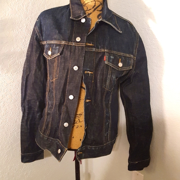 Levi's Jackets & Blazers - Sample sale Levi jacket in dark wash.